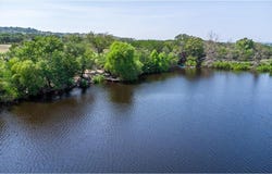 668 Elm Pass Rd, Center Point, TX 78010