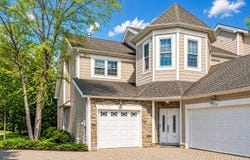 10 Chart Loop, Staten Island, NY 10309