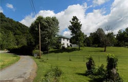30 Straw Hat Circle, Kincaid, WV 25119