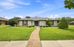 2005 Yorkstown Drive, Ennis, TX 75119