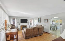 84 Worth Avenue, Hudson, NY 12534