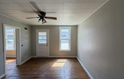 209 S Central Avenue, Casey, IL 62420