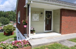207 Steeles Ln, Tazewell, VA 24651