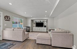 2517 S FREEDOM St, Perry, UT 84302