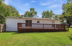 405 8th Street, Eldon, MO 65026