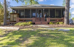 46 S Pin Oak Ln, Jacksons Gap, AL 36861