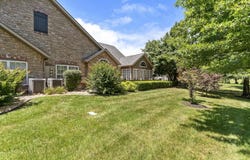 800 E Kings Mead Circle, Nixa, MO 65714