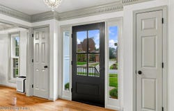 807 Foxfire Dr, Louisville, KY 40223