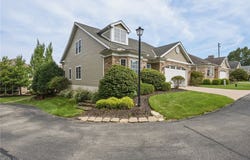 21 Bristol Lane, Rocky River, OH 44116