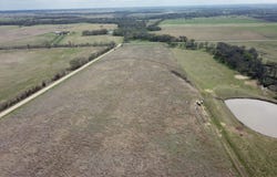 Happy Swaner Lane, Axtell, TX 76624