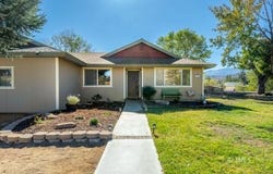 404 Arboles, Bishop, CA 93514