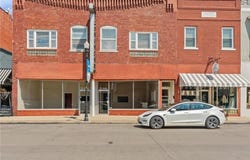 110-114 E Broadway Avenue, Excelsior Springs, MO 64024