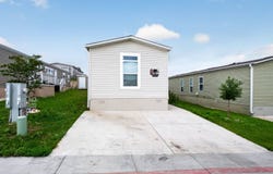 4708 Tinsel Dr, Del Valle, TX 78617