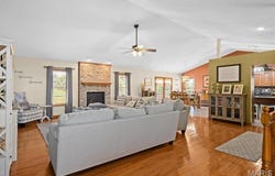 20 Glory Drive, Highland, IL 62249