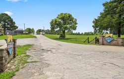 6412 Walnut Drive, Ste Genevieve, MO 63670