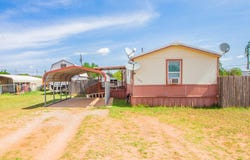 1003 E Warren Street, Brownfield, TX 79316