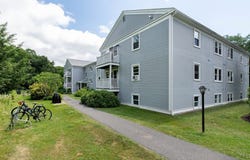 46 Evergreen Rd, Northampton, MA 01053