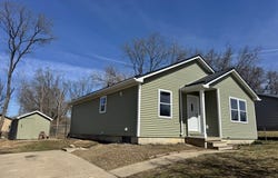 1105 W Adams Avenue, Fairfield, IA 52556