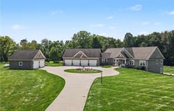 9619 Limeridge Road, Mantua, OH 44255