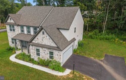 30 ACORN Lane, ELIZABETHTOWN, PA 17022
