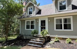 835 TWIN VIEW Cir, Selmer, TN 38375-6018