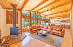 5424 LITTLE RIVER Rd, Glide, OR 97443