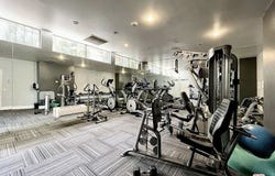 18350 Hatteras St, Tarzana, CA 91356
