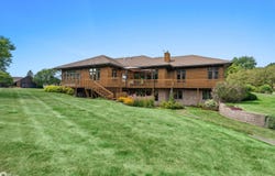 212 Deere Road, Hubbard, IA 50122