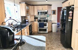 700 & 702 E Remus Road, Mt Pleasant, MI 48858