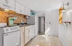 20 Epping Road, Exeter, NH 03833