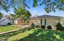 513 GALE ROAD, CAMP HILL, PA 17011