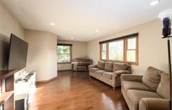 203 Crestview Ave, McPherson, KS 67460-1615