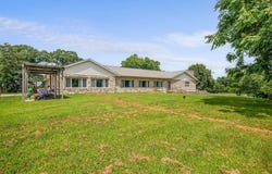 9561 State Highway 125 S, Chadwick, MO 65629