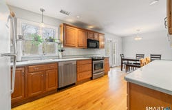 51 Sky View Circle, Hamden, CT 06514