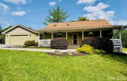 43 Evan Tyler Lane, Horse Shoe, NC 28742