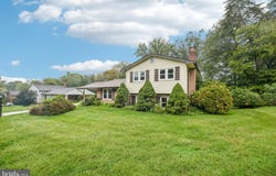 5204 HOLDEN Street, FAIRFAX, VA 22032