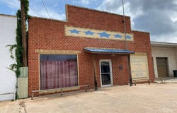 111 E. Wallace St., San Saba, TX 76877