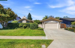 723 Navaronne Way, Concord, CA 94518