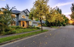 2860 BARBADOS Dr, Eugene, OR 97408