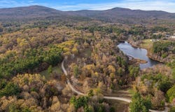 8a Stonegate Farm Road, Temple, NH 03084