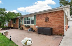 308 E Oak Street, Downs, IL 61736