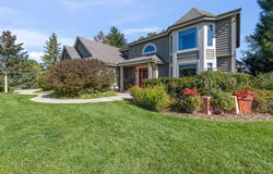 1481 Rivers Edge Pkwy, Oconomowoc, WI 53066