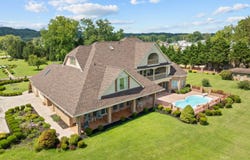 16 River St, Gallipolis, OH 45631