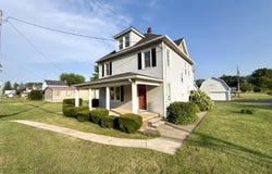 2536 W FRONT Street, Berwick, PA 18603