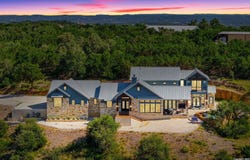 1023 Comanche Rdg, New Braunfels, TX 78132