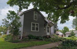 1021 1St Avenue, Ackley, IA 50601