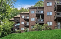 3 Davos Dr, Vernon Twp., NJ 07462-4579