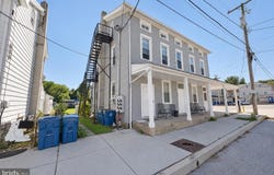8 E BROADWAY Street E, ETTERS, PA 17319