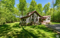 32 Corliss Point Way, Keene, NY 12942