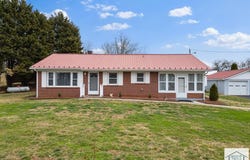 62 Connect Rd, Stuart, VA 24171